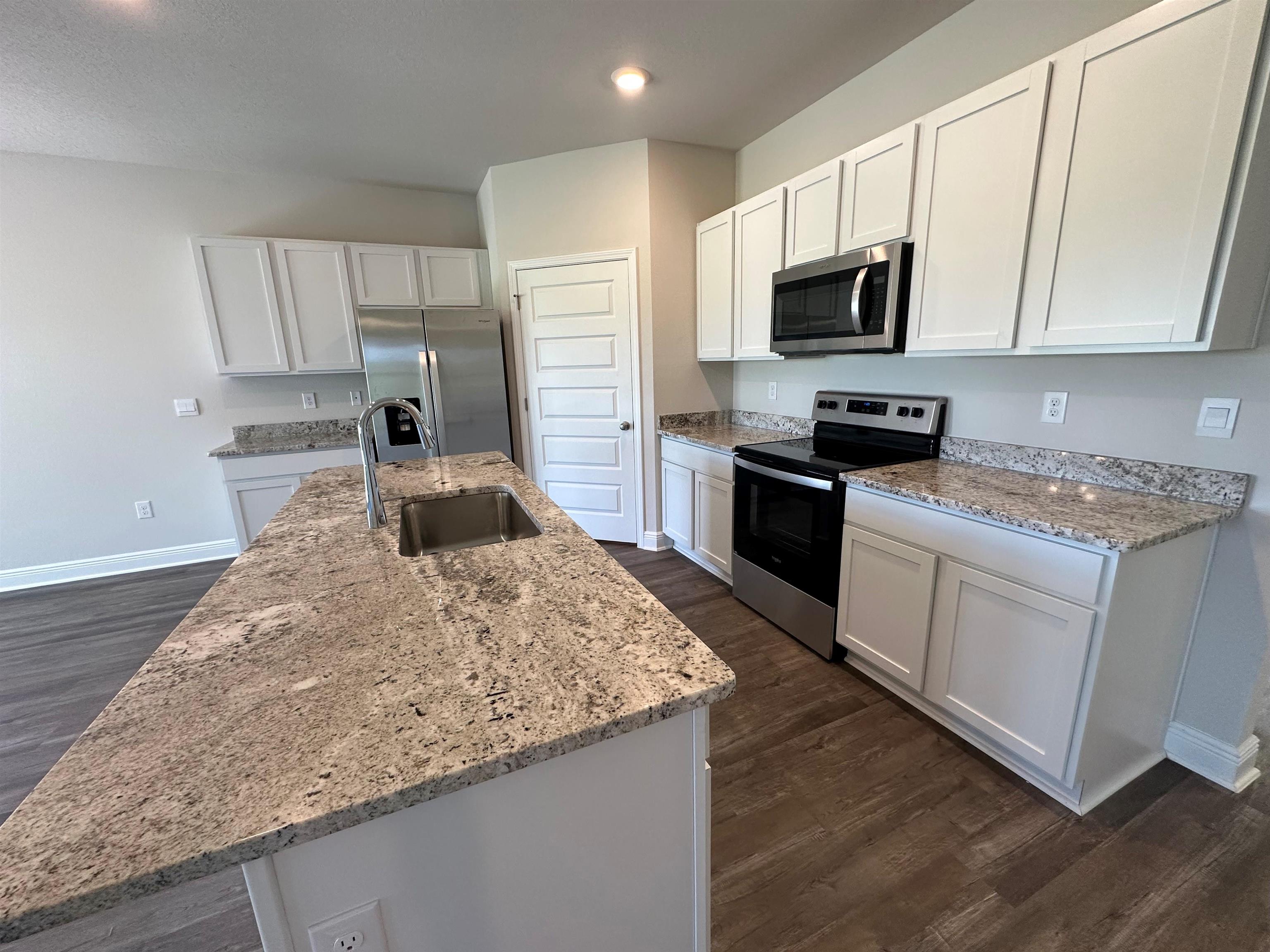 1005 Hayward Loop, Unit 13 Foley, AL 36535 - Photo 9 of 18 Kitchen Island