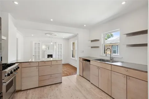 $345,000 | 2511 Burlington Boulevard, Dallas, TX 75211