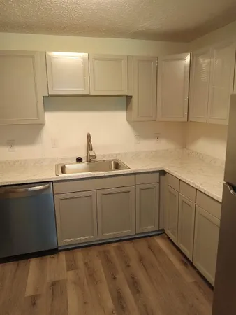 $1,750 | 5643 Rock Road, Union City, GA 30291