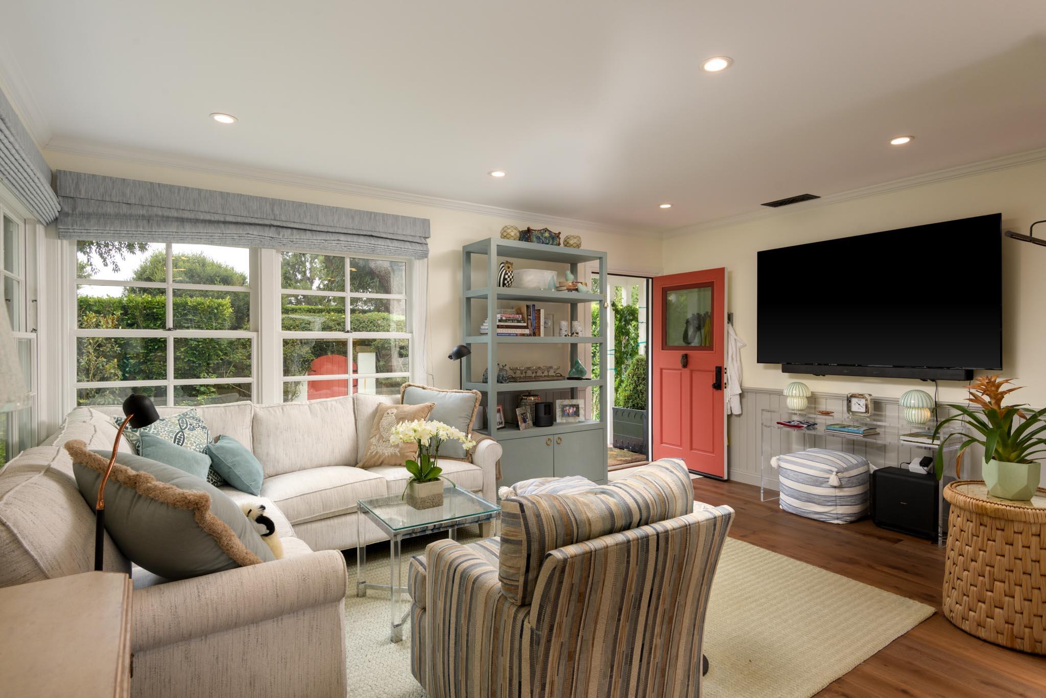 2154 East Valley Road Montecito, CA 93108 - Photo 3 of 17 Living Room