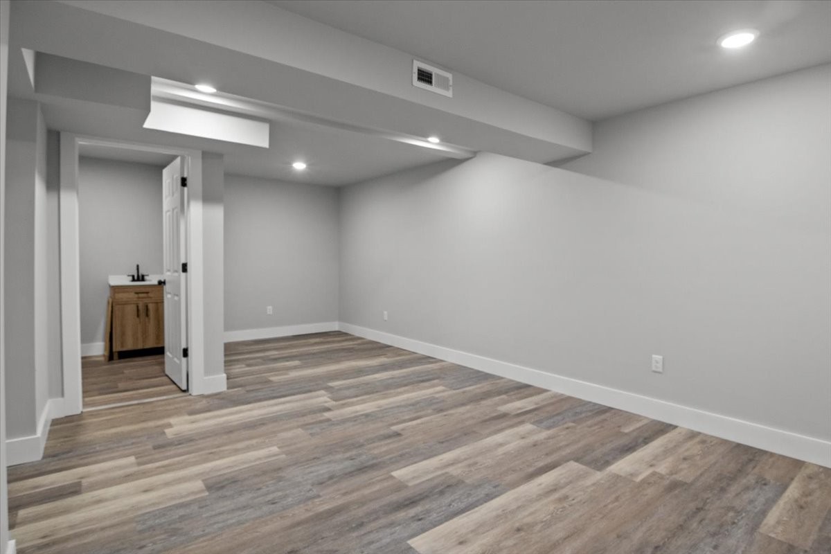 422 High Street Dickson, TN 37055 - Photo 27 of 58 a view of empty room