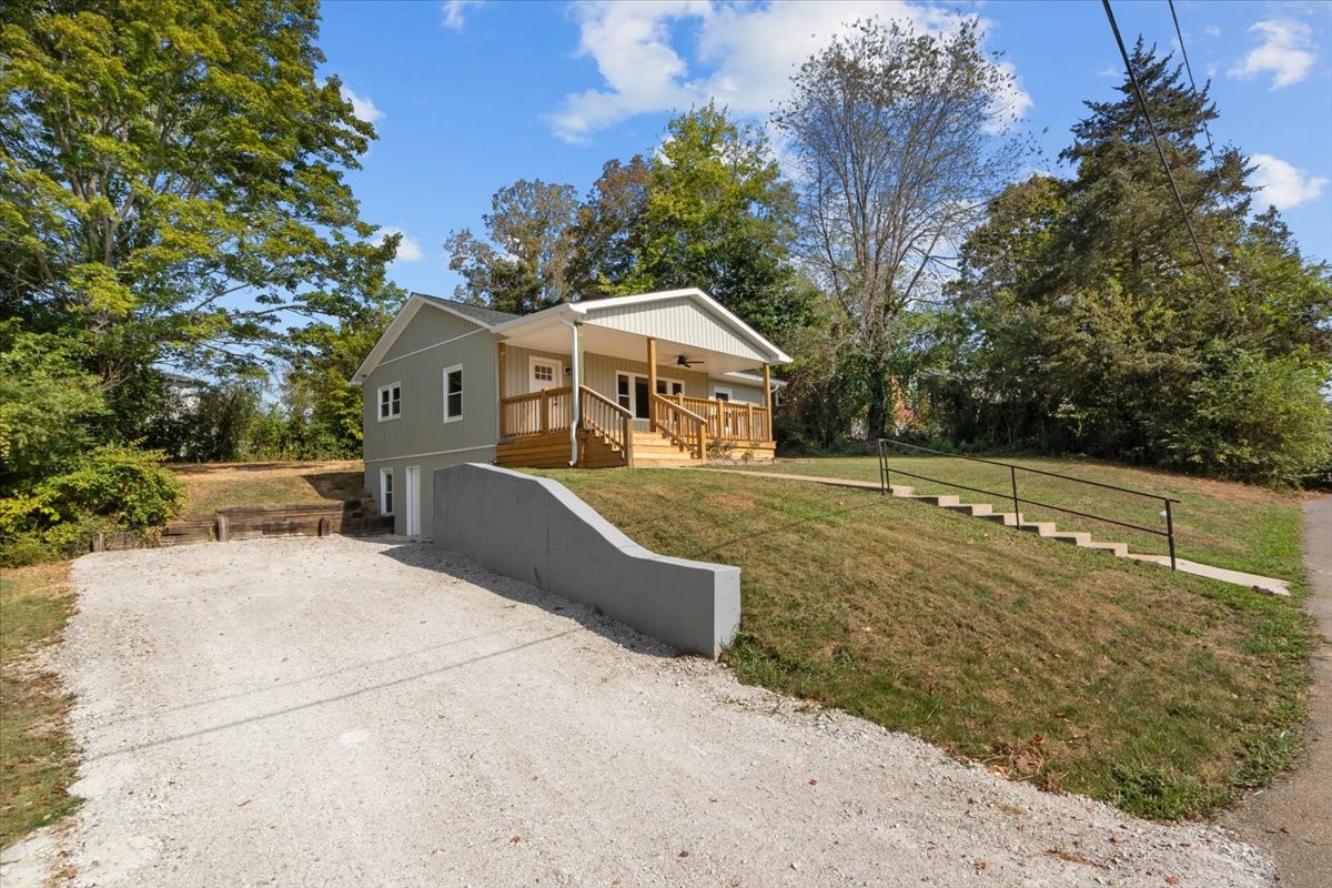 422 High Street Dickson, TN 37055 - Photo 36 of 58 a front view of a house with a yard