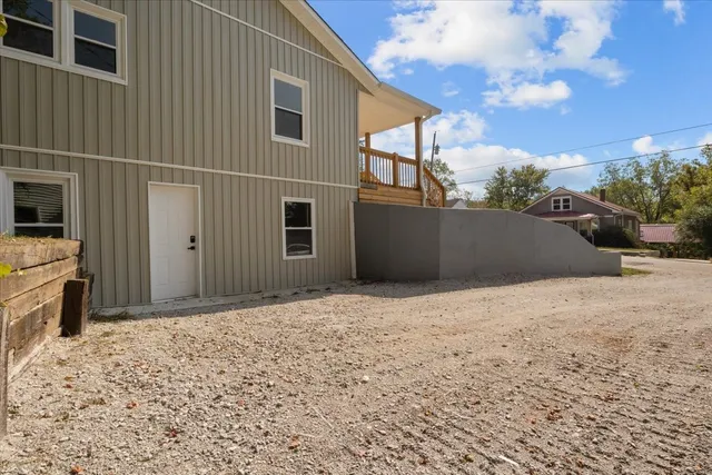 $365,000 | 422 High Street, Dickson, TN 37055