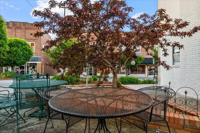 $365,000 | 422 High Street, Dickson, TN 37055