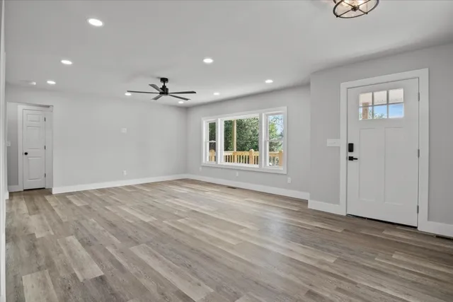 $365,000 | 422 High Street, Dickson, TN 37055