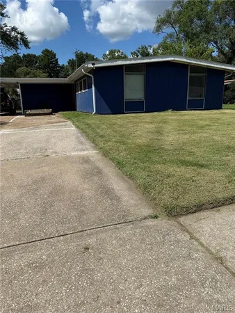 $165,000 | 805 Derhake Road, Florissant, MO 63033