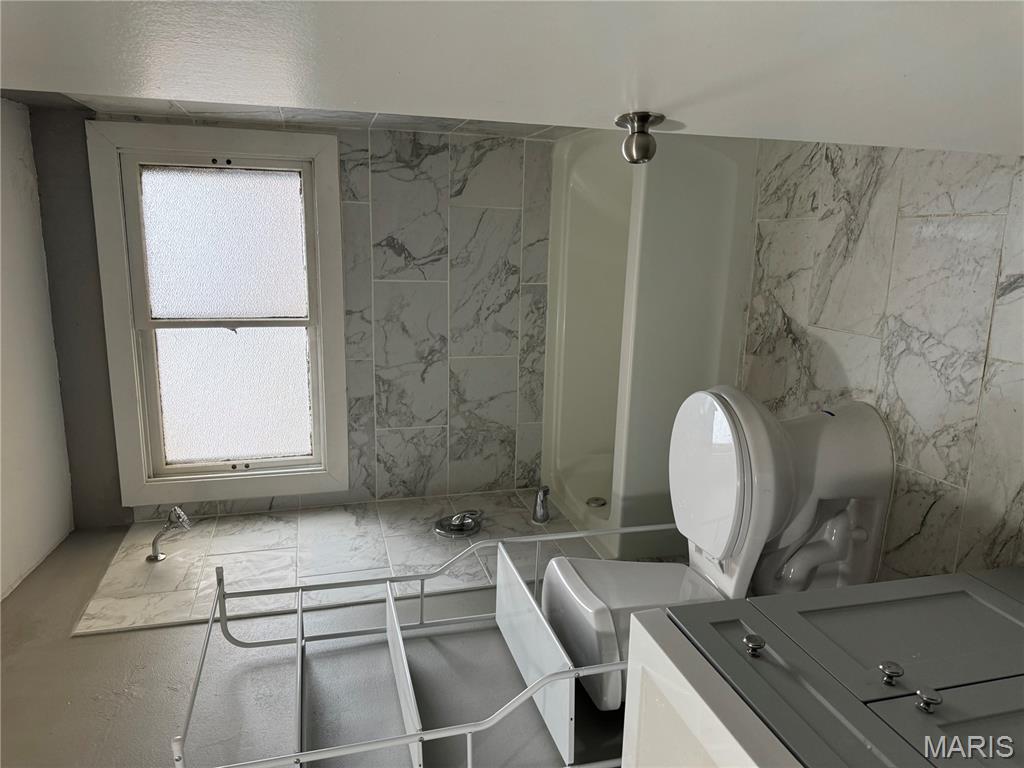 805 Derhake Road Florissant, MO 63033 - Photo 5 of 8