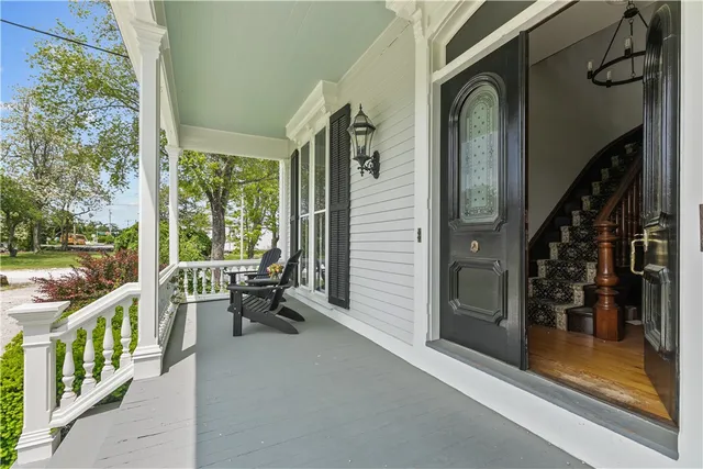 $312,000 | 2951 East Main Road, Unit 4, Portsmouth, RI 02871