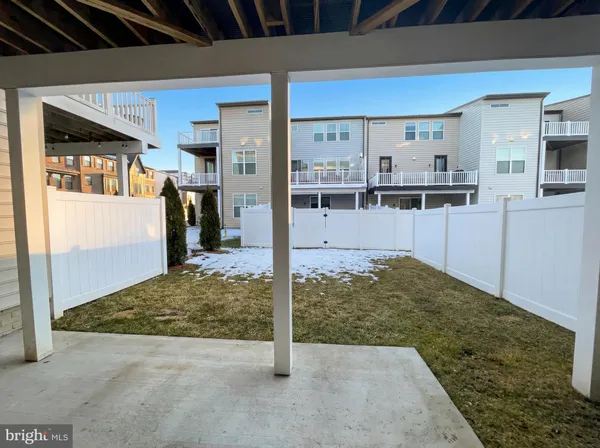 $836,000 | 8124 Bock Farm Place, Alexandria, VA 22306