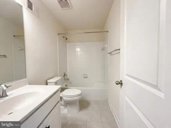 $836,000 | 8124 Bock Farm Place, Alexandria, VA 22306