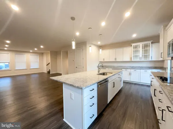 $836,000 | 8124 Bock Farm Place, Alexandria, VA 22306