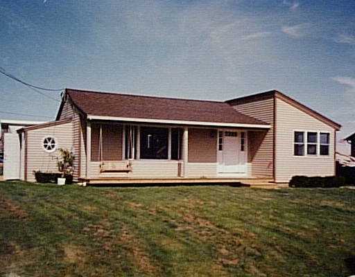 18 Major Arnold Road Narragansett, RI 02882 - Photo 1 of 1 Exterior Front.