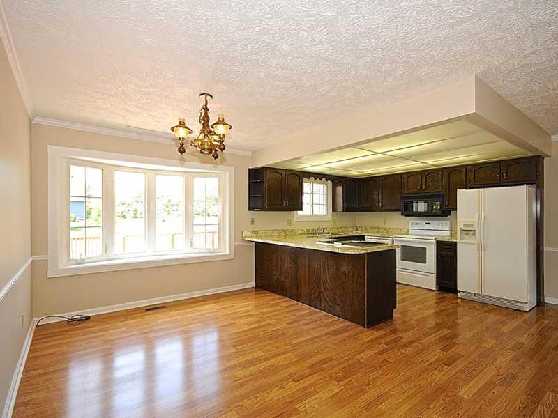453 Mill Farm Road Noblesville, IN 46062 - Photo 3 of 12 Gallery Image 3