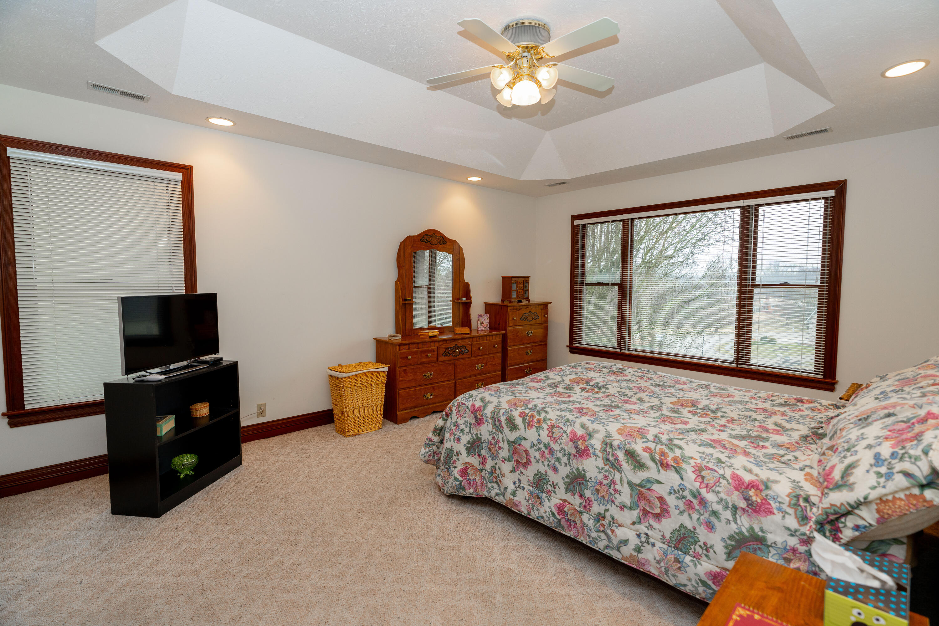 2442 Greystone Lane Springfield, OH 45503 - Photo 25 of 62