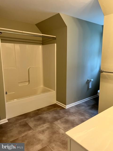 271 West Branch Road Oxford, PA 19363 - Photo 24 of 42 a bathroom with a bathtub and a shower