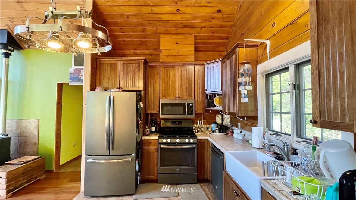 340 Dekay Road Hoquiam, WA 98550 - Photo 11 of 30 Gallery Image 11
