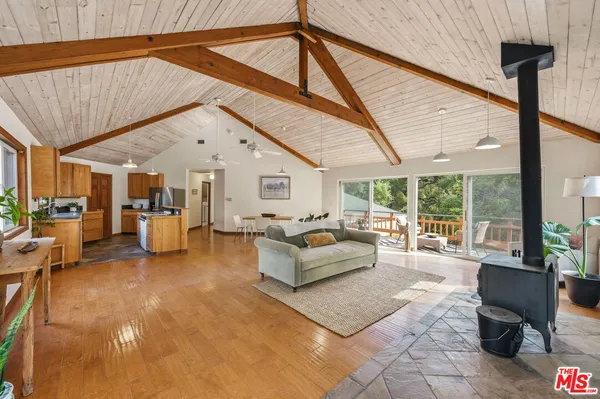 $5,000 | 1671 1/2 Happy Trail, Topanga, CA 90290