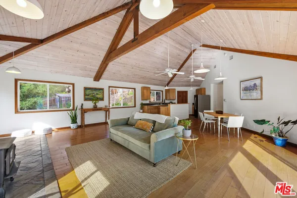 $5,000 | 1671 1/2 Happy Trail, Topanga, CA 90290