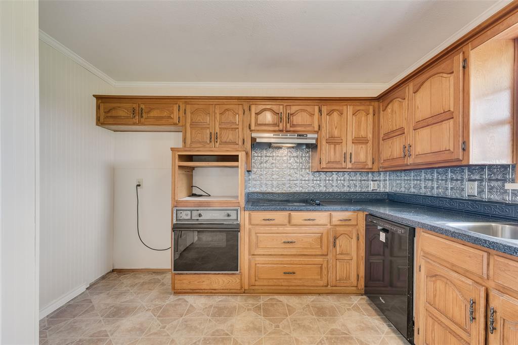 1447 Campbell Road Midlothian, TX 76065 - Photo 18 of 40