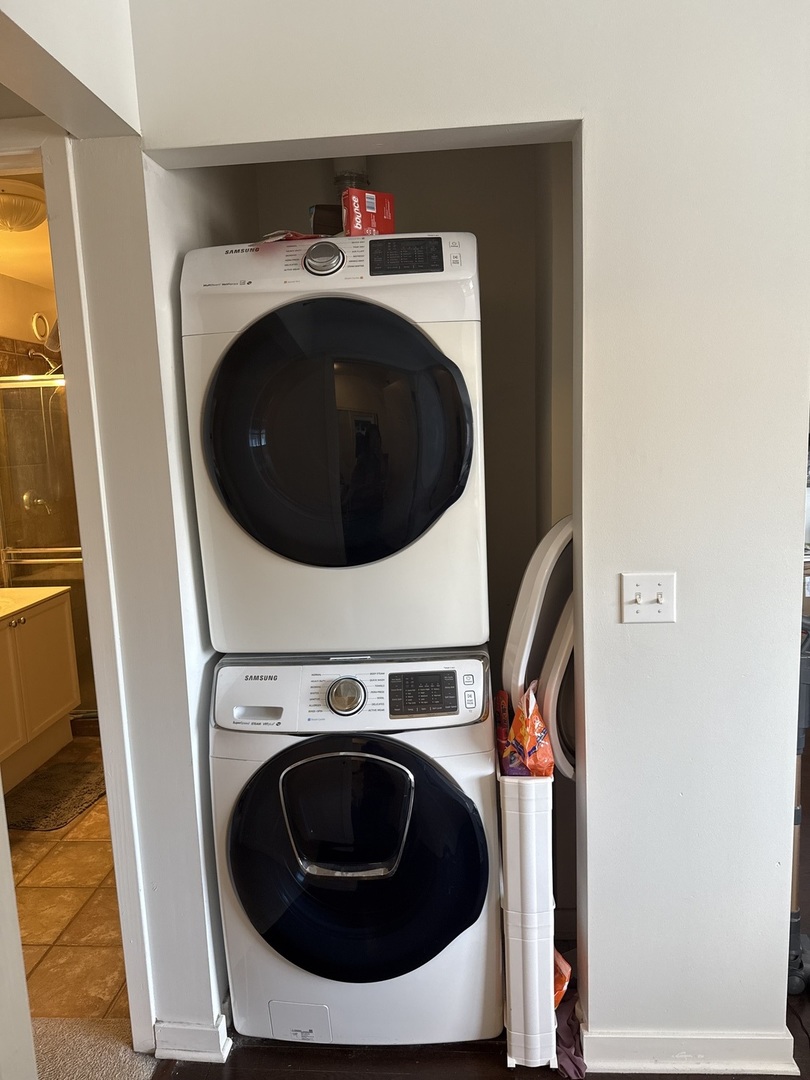 330 West Grand Avenue, Unit 1004 Chicago, IL 60654 - Photo 16 of 20