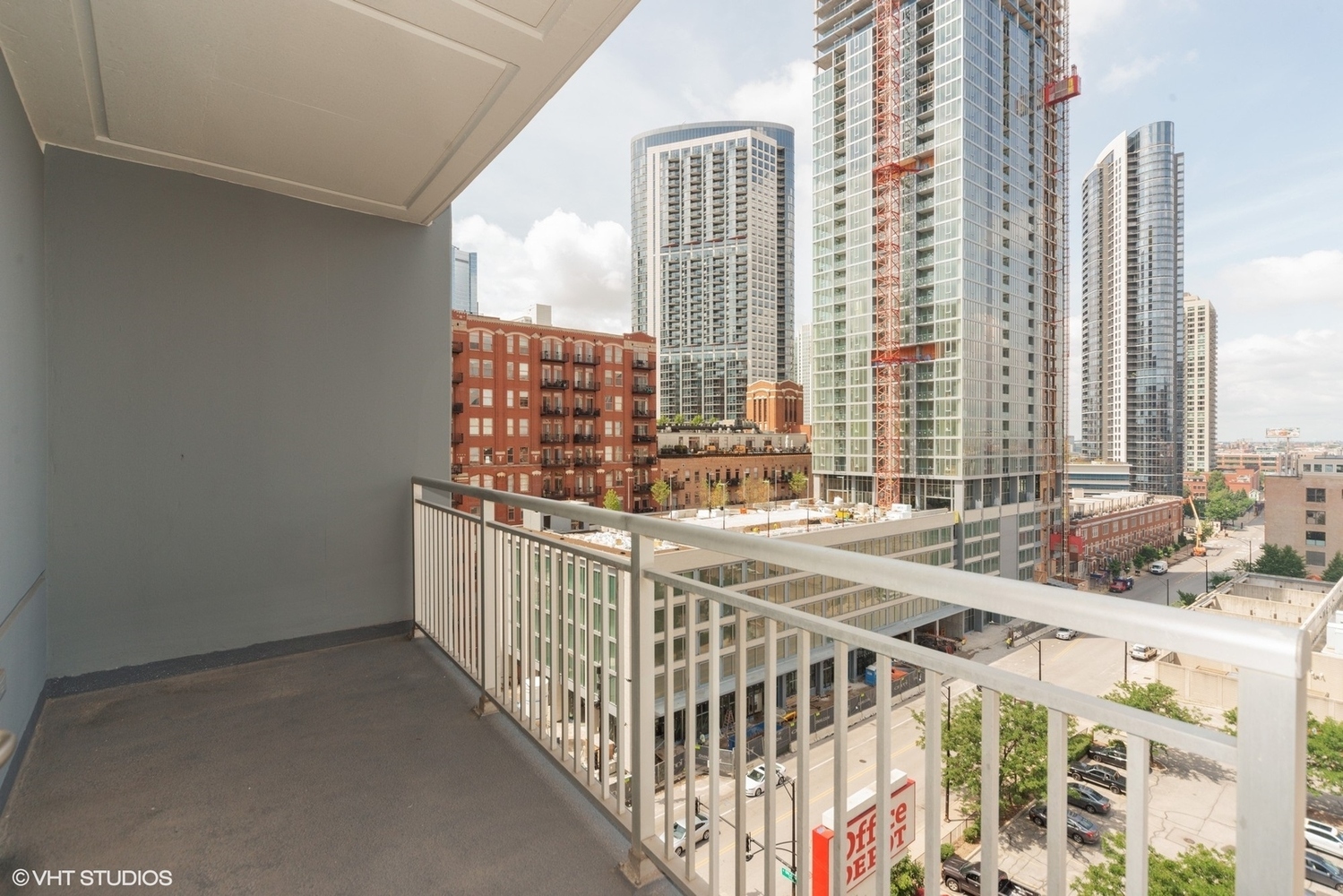 330 West Grand Avenue, Unit 1004 Chicago, IL 60654 - Photo 18 of 20