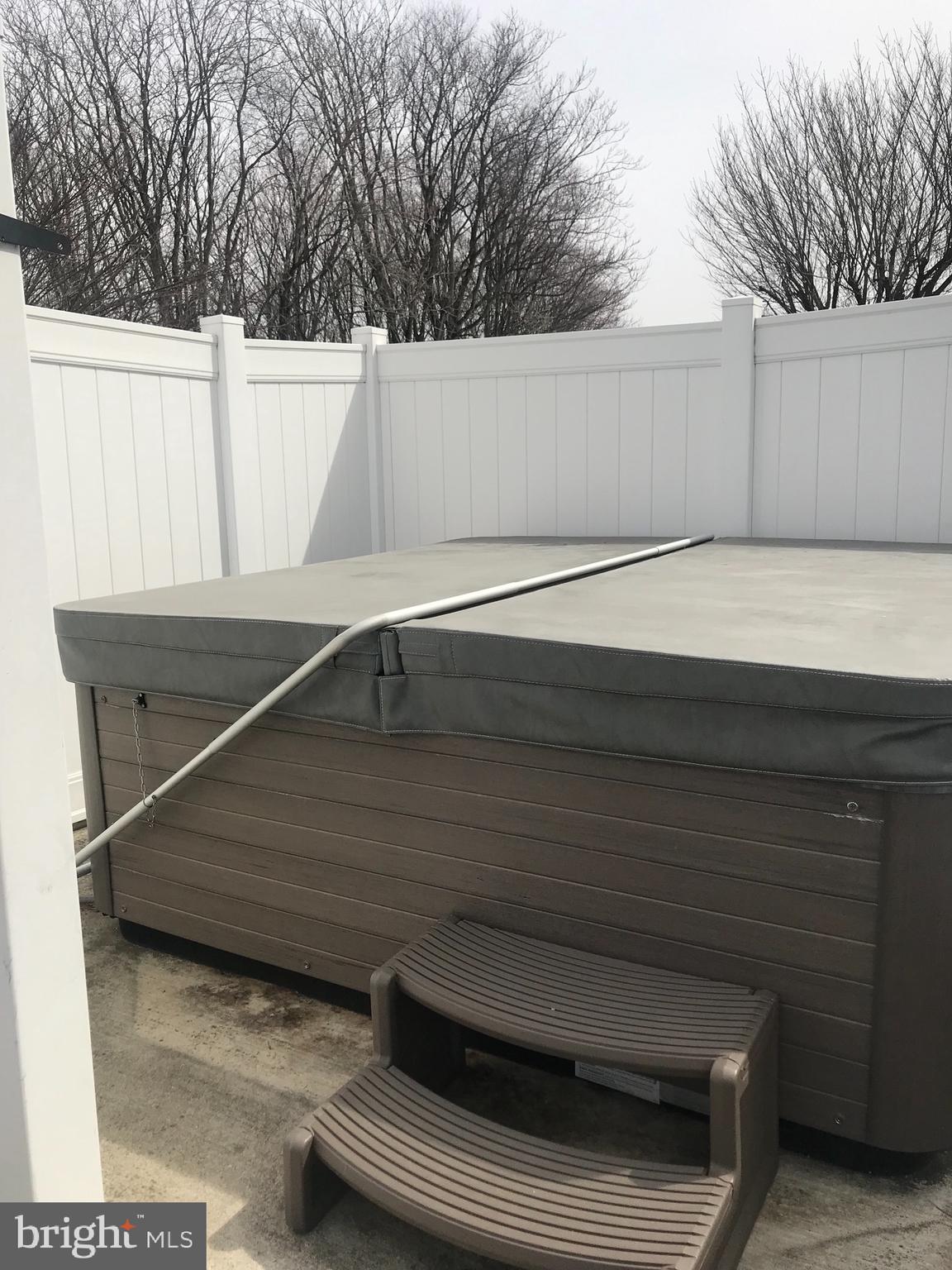 413 North Springdale Road Westminster, MD 21158 - Photo 4 of 9 Hot tub