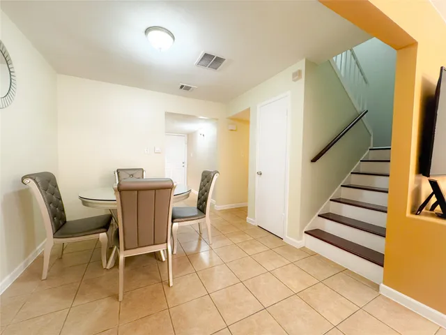 $1,250 | 6551 South Briar Bayou Drive, Houston, TX 77072