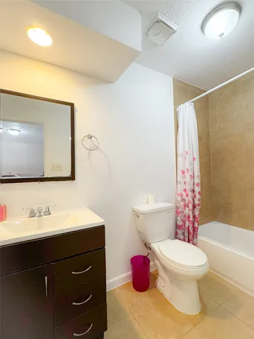 $1,250 | 6551 South Briar Bayou Drive, Houston, TX 77072