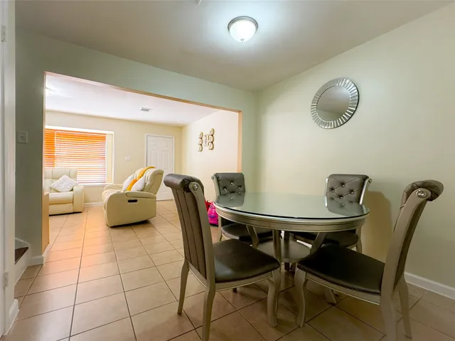 $1,250 | 6551 South Briar Bayou Drive, Houston, TX 77072