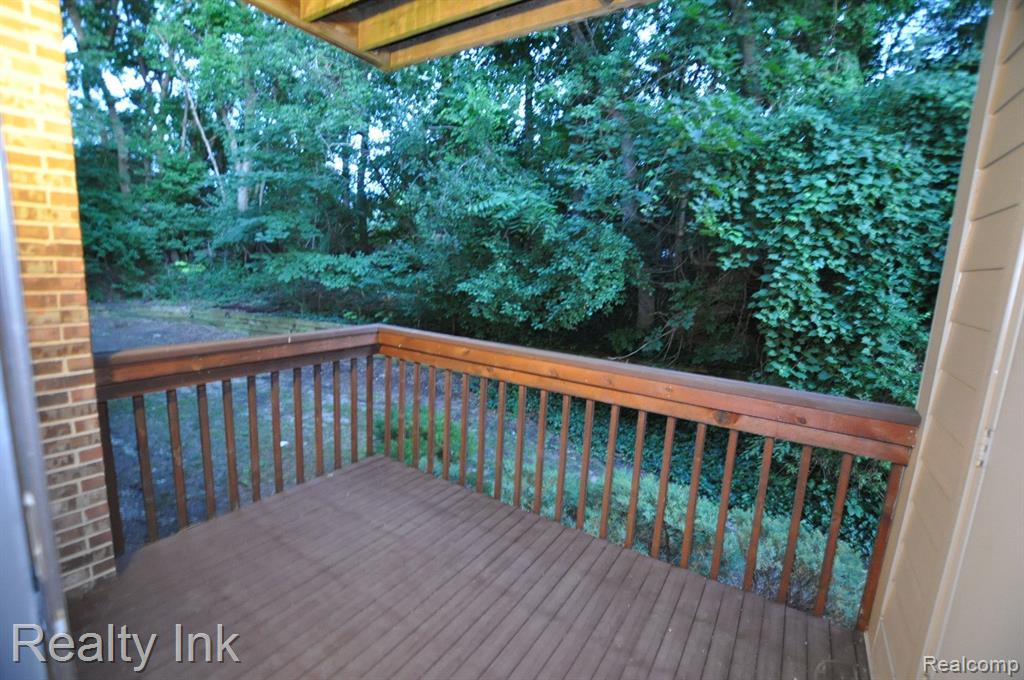 11841 Sycamore Road, Unit 37 Plymouth, MI 48170 - Photo 13 of 16