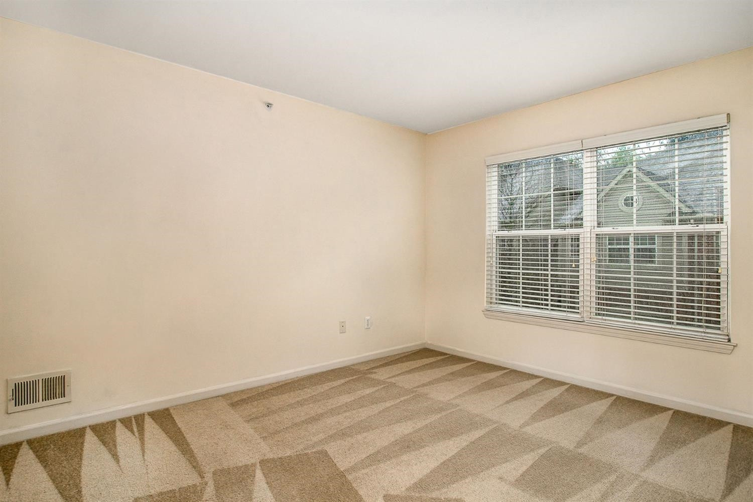 3134 Asher Road Ann Arbor, MI 48104 - Photo 19 of 28 Photo 19