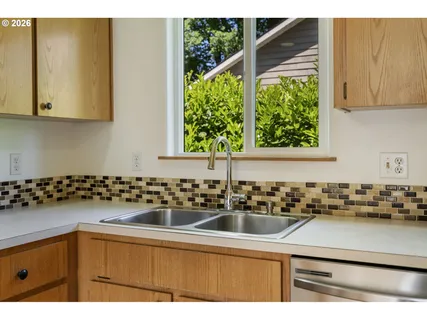 $460,000 | 6925 Southeast 65th Avenue, Portland, OR 97206