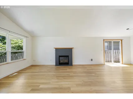 $460,000 | 6925 Southeast 65th Avenue, Portland, OR 97206