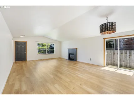 $460,000 | 6925 Southeast 65th Avenue, Portland, OR 97206