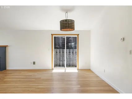 $460,000 | 6925 Southeast 65th Avenue, Portland, OR 97206