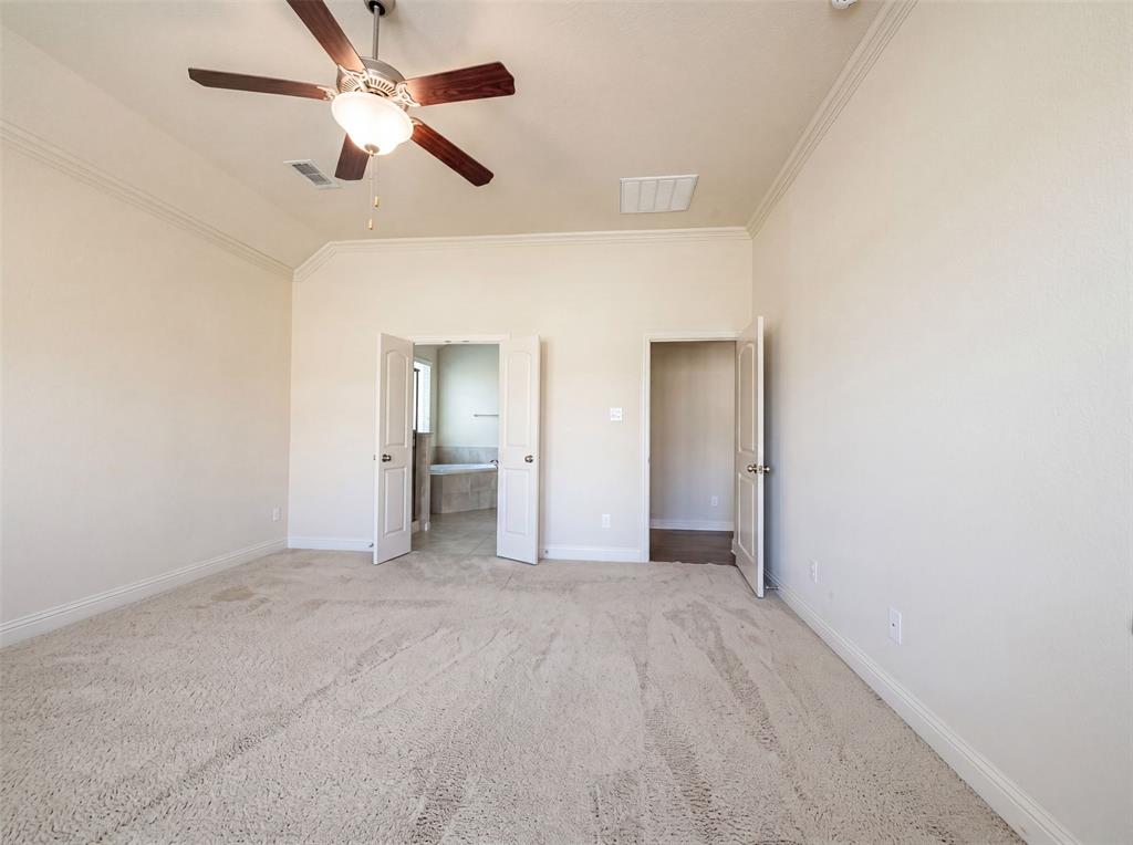 3005 South College Avenue Decatur, TX 76234 - Photo 4 of 18