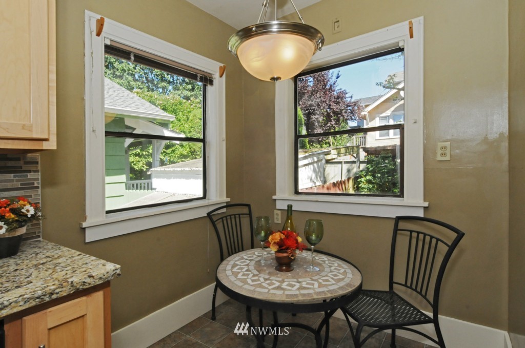 760 North 75th Street Seattle, WA 98103 - Photo 13 of 25