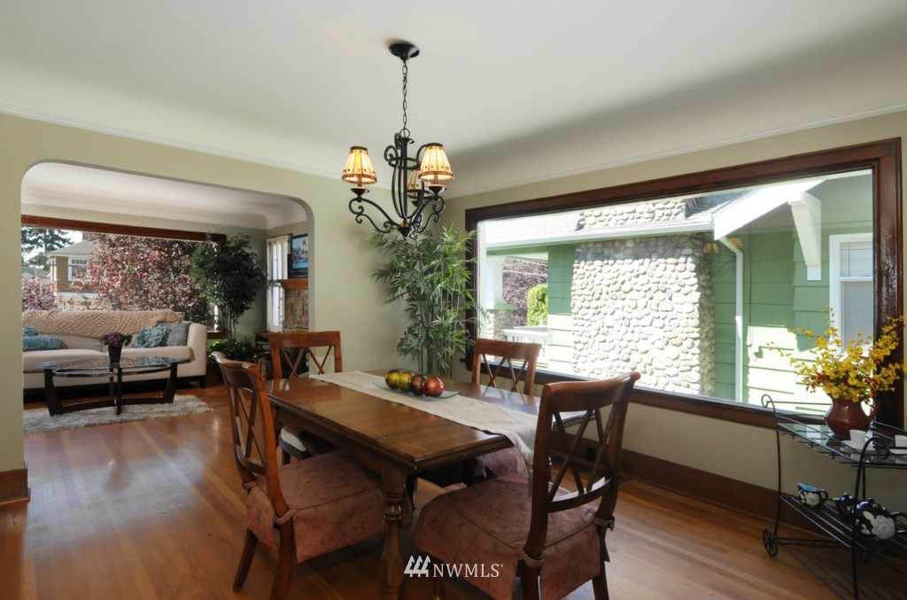 760 North 75th Street Seattle, WA 98103 - Photo 9 of 25