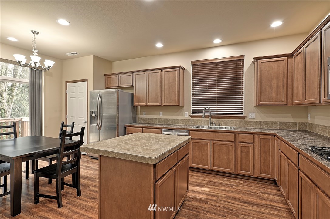 4208 230th Place Southeast Bothell, WA 98021 - Photo 12 of 31