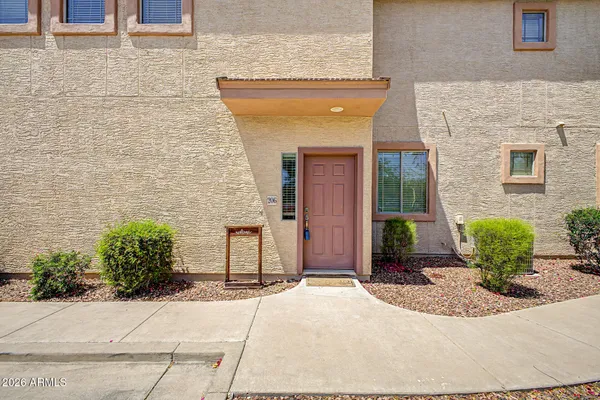 $299,999 | 42424 North Gavilan Peak Parkway, Unit 52206, Anthem, AZ 85086