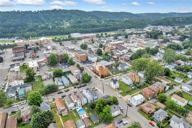 $95,000 | 1624 6th Avenue, Beaver Falls, PA 15010