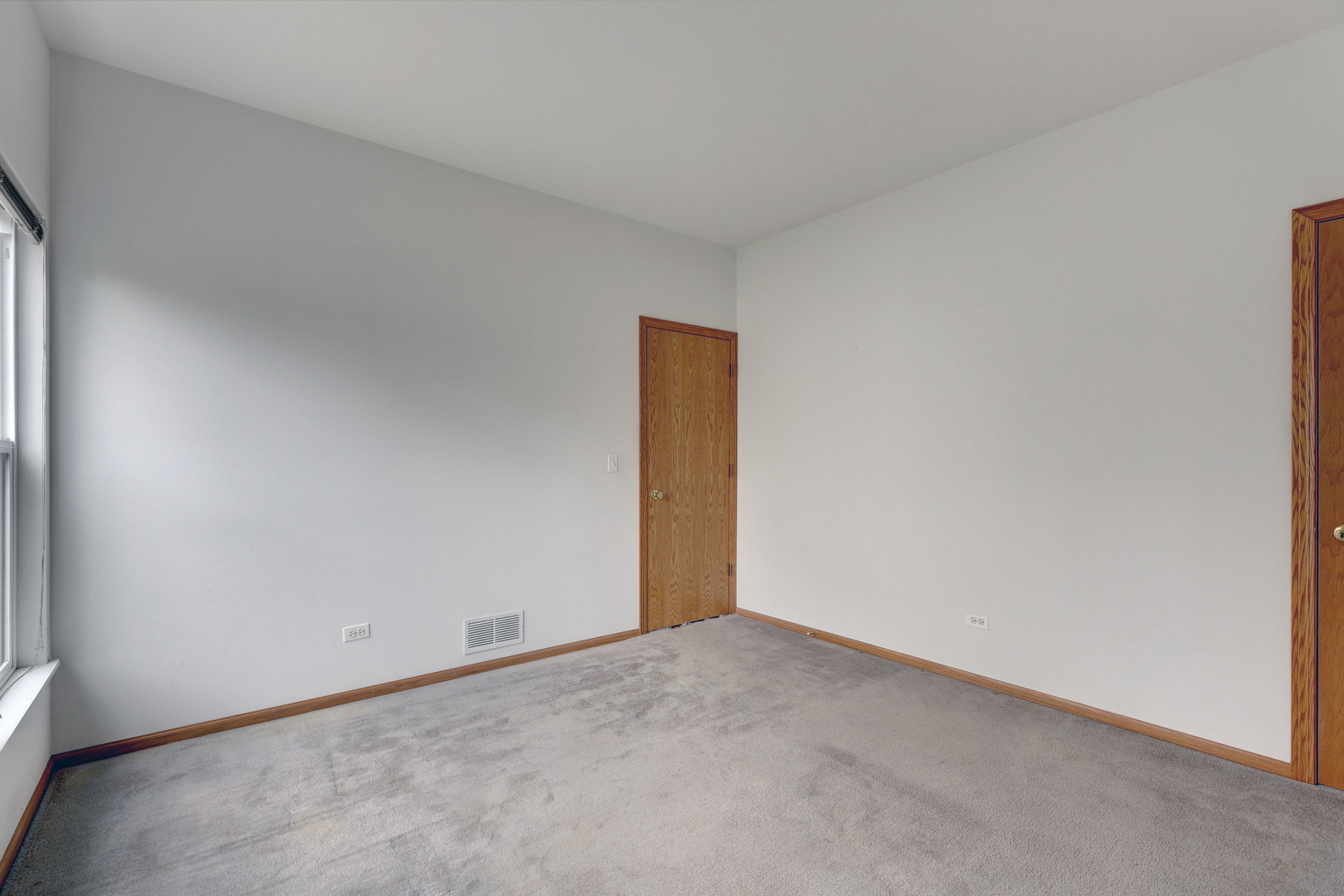3206 Chestnut Drive McHenry, IL 60051 - Photo 21 of 30 a view of an empty room