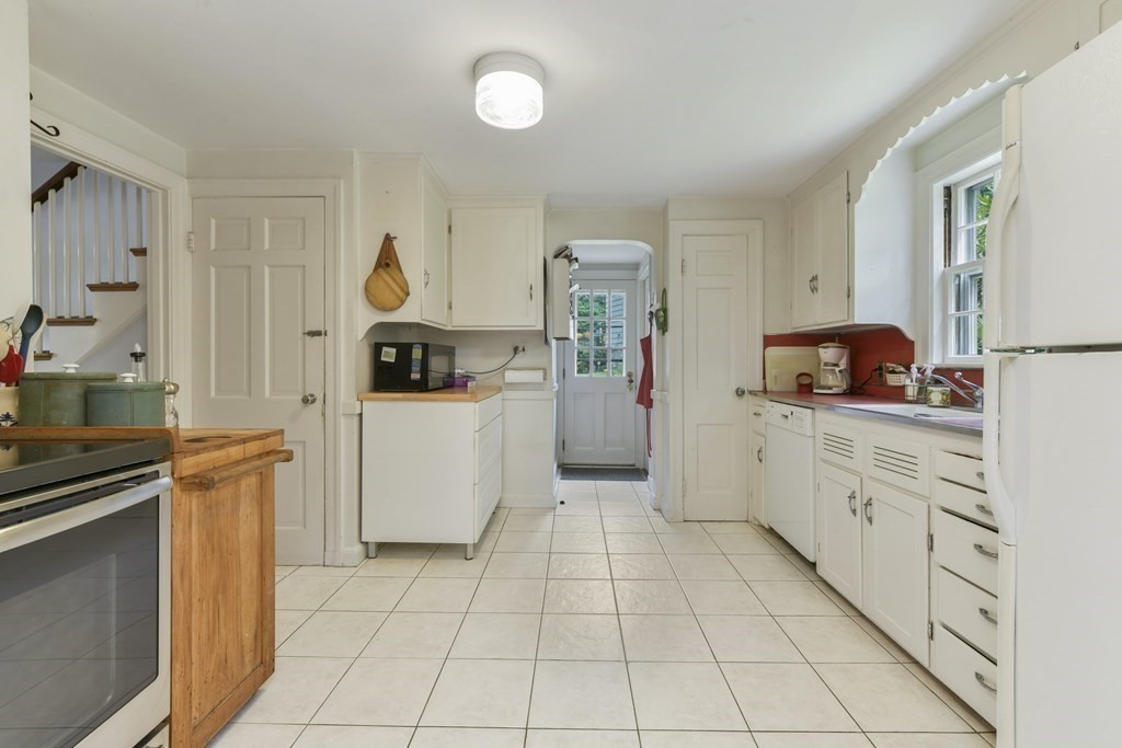74 Payson Road Chestnut Hill, MA 02467 - Photo 12 of 26 Gallery Image 12