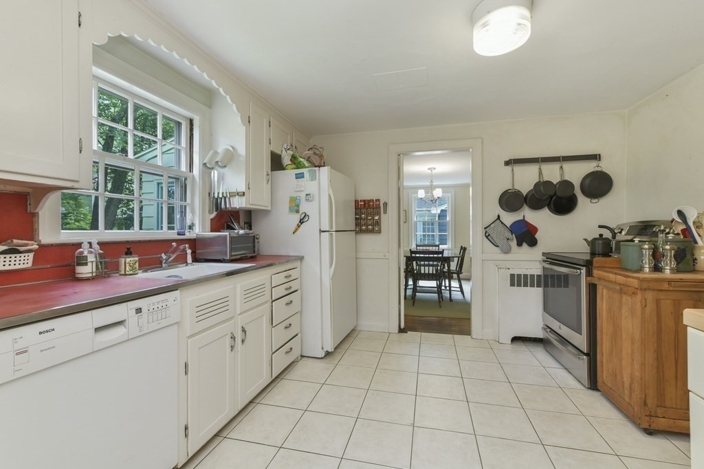 74 Payson Road Chestnut Hill, MA 02467 - Photo 13 of 26 Gallery Image 13