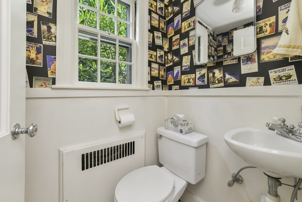74 Payson Road Chestnut Hill, MA 02467 - Photo 14 of 26 Gallery Image 14