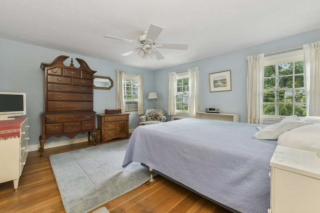 74 Payson Road Chestnut Hill, MA 02467 - Photo 19 of 26 Gallery Image 19