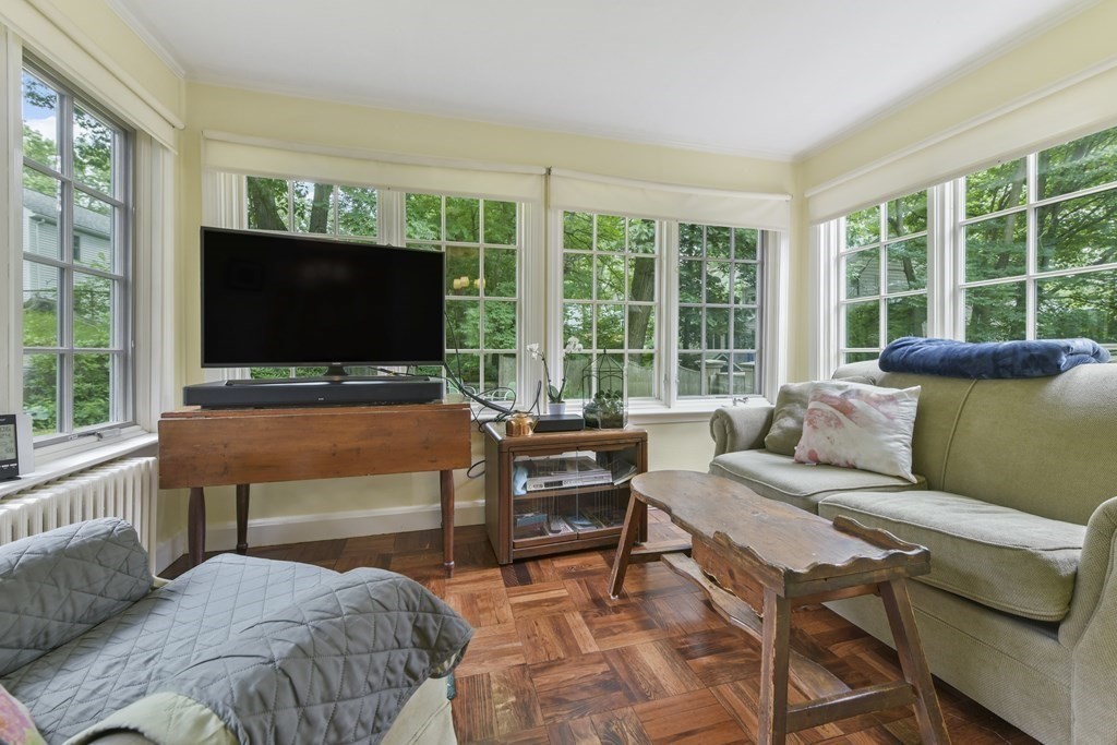 74 Payson Road Chestnut Hill, MA 02467 - Photo 10 of 26 Gallery Image 10