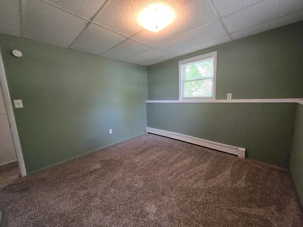 $300,000 | 1221 South 15th Street, Grand Forks, ND 58201