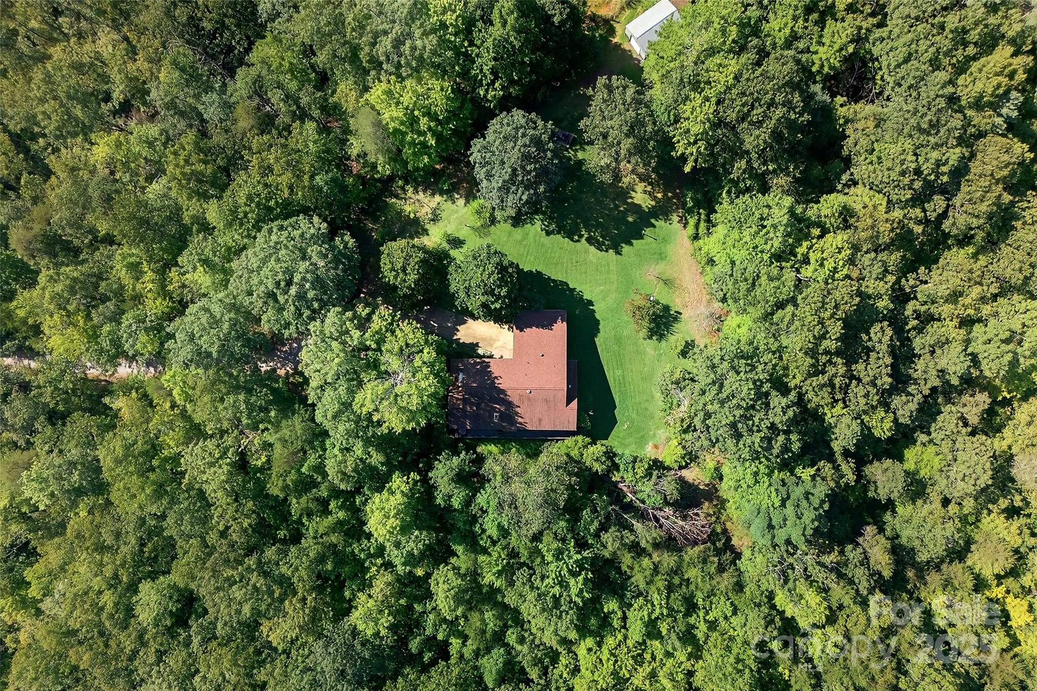 415 Reel Hollow Road Marion, NC 28752 - Photo 29 of 48