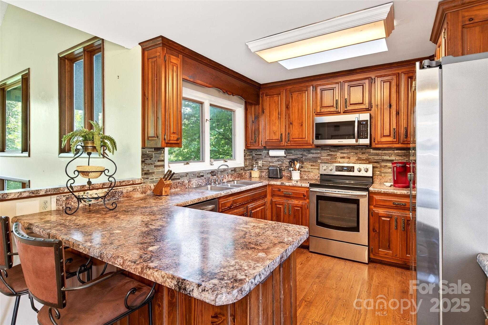 415 Reel Hollow Road Marion, NC 28752 - Photo 8 of 48